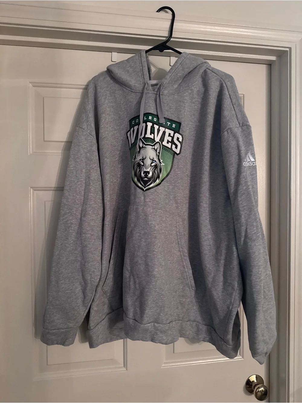 Wolves Collegiate Teal Crewneck Sweatshirt and Pull Over Sweatshirt